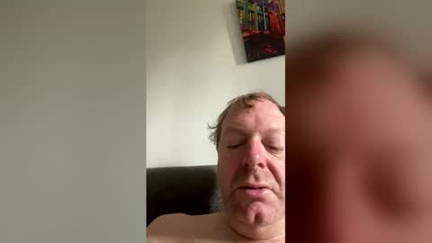 Snapshot of 4rtt43 chatting on February 25, 2026, 8:24 am robert online show from February 25, 2026, 8:24 am