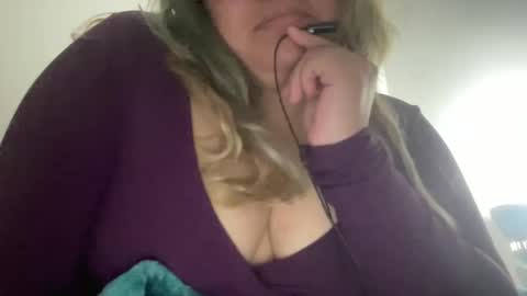 Snapshot of 69candyflowers chatting on January 27, 2025, 3:37 am 69candyflowers online show from January 27, 2025, 3:37 am