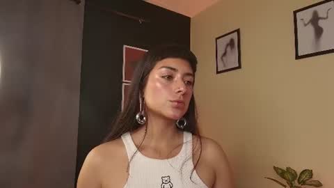 B R I E L A  online show from June 15, 2026, 11:29 pm