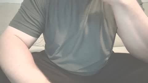 Snapshot of 6inches_thick chatting on October 13, 2025, 12:10 am 6inches thick online show from October 13, 2025, 12:10 am