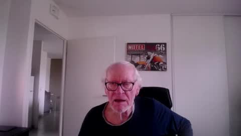 Snapshot of 73yves chatting on March 30, 2026, 5:52 am 73yves online show from March 30, 2026, 5:52 am