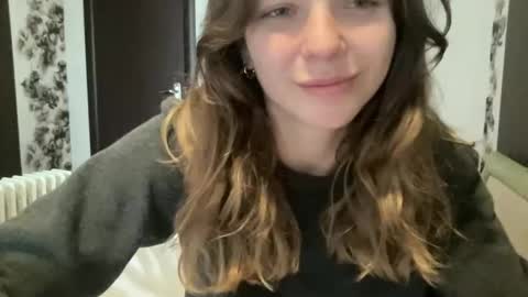 Snapshot of 75sowet018 chatting on October 19, 2025, 7:31 am 75sowet018 online show from October 19, 2025, 7:31 am