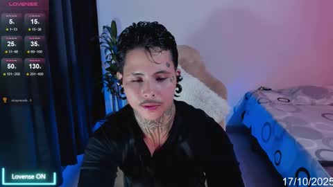 Snapshot of 777_stefantransmen chatting on October 17, 2025, 11:51 pm Stefan online show from October 17, 2025, 11:51 pm