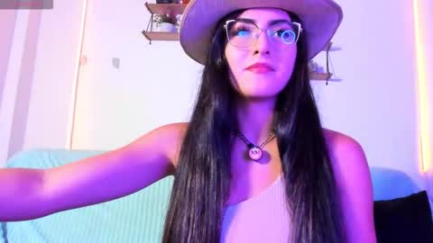    online show from October 9, 2025, 12:30 am