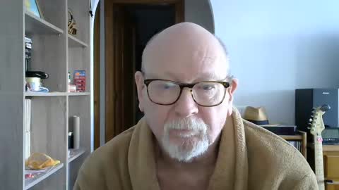  Papi  online show from December 15, 2024, 11:12 am