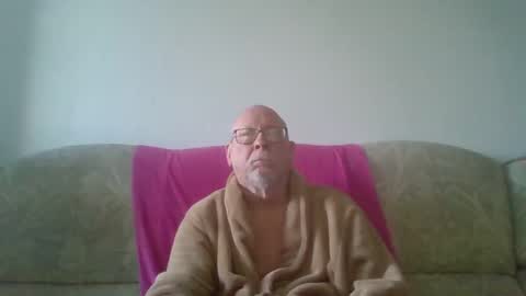  Papi  online show from February 2, 2025, 9:08 am