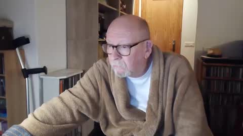  Papi  online show from February 6, 2025, 5:40 pm