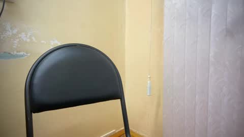 Snapshot of 7znkbob chatting on February 4, 2025, 8:49 pm bob big head online show from February 4, 2025, 8:49 pm