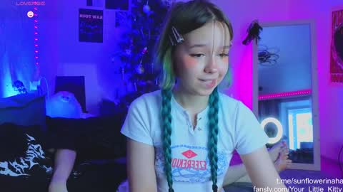 Cornelia and Dante online show from January 3, 2025, 6:33 am