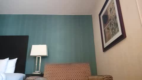 8inch_desi online show from April 6, 2026, 3:02 pm