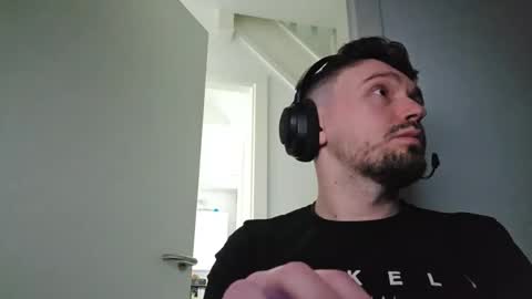 8inchdude93 online show from March 16, 2026, 10:41 am