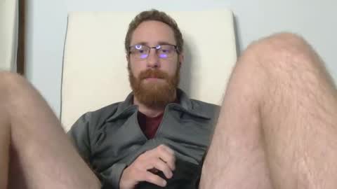Snapshot of 8inchesandsomeholes chatting on May 5, 2026, 9:45 pm 8InchesAndSomeHoles online show from May 5, 2026, 9:45 pm