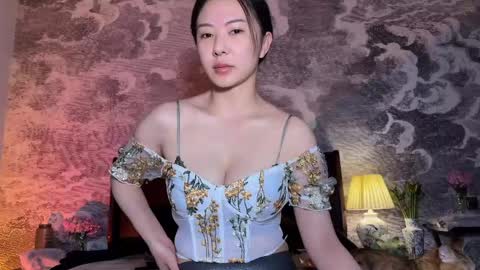 Snapshot of 9567gigi chatting on April 15, 2026, 5:25 am lily online show from April 15, 2026, 5:25 am