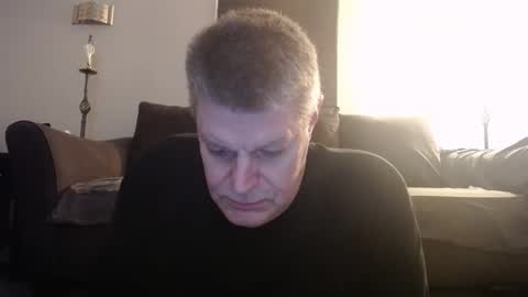 Snapshot of 989guy chatting on April 21, 2026, 11:51 pm 989guy online show from April 21, 2026, 11:51 pm