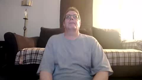 Snapshot of 989guy chatting on May 21, 2026, 12:50 am 989guy online show from May 21, 2026, 12:50 am