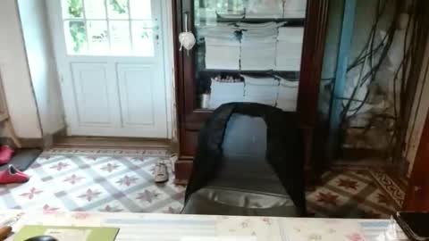 Snapshot of _123_voyeur_ chatting on September 12, 2025, 9:20 am _123_voyeur_ online show from September 12, 2025, 9:20 am