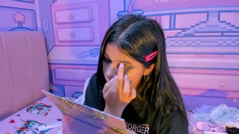 Snapshot of _18alice chatting on December 9, 2024, 5:29 am Alice online show from December 9, 2024, 5:29 am