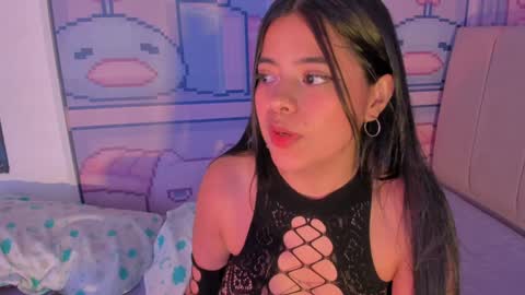 Snapshot of _18alice chatting on December 15, 2024, 3:45 am Alice online show from December 15, 2024, 3:45 am