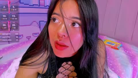 Snapshot of _18alice chatting on December 18, 2024, 8:42 am Alice online show from December 18, 2024, 8:42 am