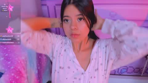 Snapshot of _18alice chatting on December 22, 2024, 6:17 am Alice online show from December 22, 2024, 6:17 am