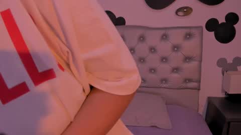 Snapshot of _18alice chatting on February 20, 2025, 7:41 pm Alice online show from February 20, 2025, 7:41 pm