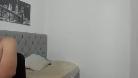 DERECK online show from March 3, 2026, 9:48 am