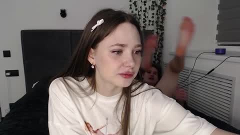 Snapshot of _52_ chatting on December 5, 2024, 10:34 pm EMILY AND  MARCUS online show from December 5, 2024, 10:34 pm