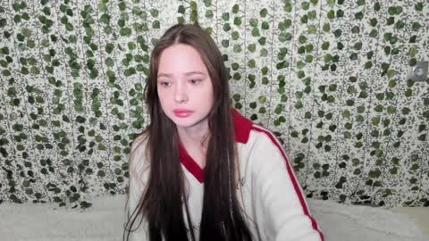 Snapshot of _52_ chatting on February 6, 2025, 3:27 am EMILY AND  MARCUS online show from February 6, 2025, 3:27 am