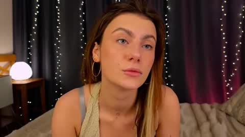 Snapshot of _a_n_n_y_ chatting on February 21, 2026, 6:36 am Willow online show from February 21, 2026, 6:36 am