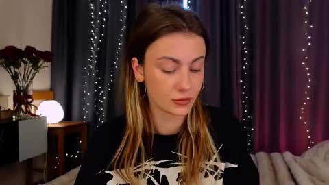 Snapshot of _a_n_n_y_ chatting on February 25, 2026, 6:45 am Willow online show from February 25, 2026, 6:45 am