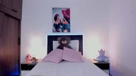 Snapshot of _alana_grey_ chatting on May 9, 2026, 11:59 am _alana_grey_ online show from May 9, 2026, 11:59 am