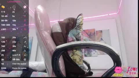 _alegriamartinez_ online show from November 6, 2025, 7:15 pm