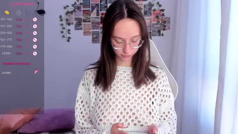 Snapshot of _alissaa_ chatting on October 6, 2025, 1:19 pm Alice online show from October 6, 2025, 1:19 pm