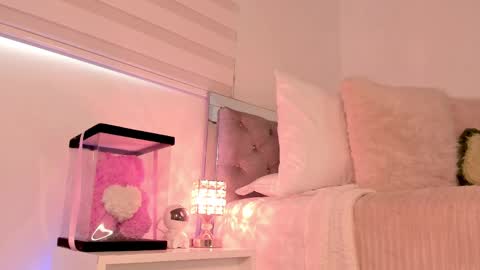 Karo online show from April 1, 2026, 7:44 pm