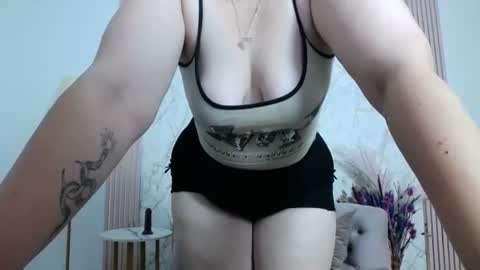  AmberMuse  online show from July 3, 2026, 12:44 pm