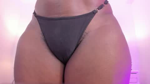 Snapshot of _analyy_ chatting on October 26, 2025, 9:04 am Analy online show from October 26, 2025, 9:04 am