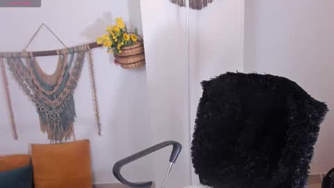 Snapshot of _anaruiz chatting on September 17, 2025, 9:27 pm Ana Ruiz online show from September 17, 2025, 9:27 pm