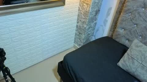 _andrealopez online show from June 1, 2026, 5:20 am