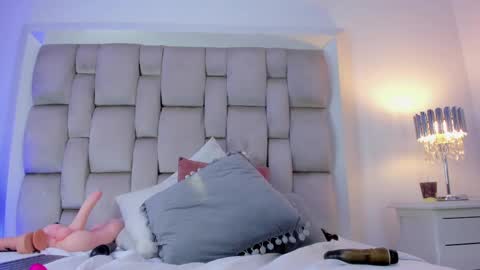 Angel Azul online show from February 25, 2025, 3:05 pm