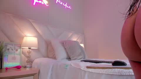 Snapshot of _angela_x chatting on February 7, 2026, 11:25 am ngela online show from February 7, 2026, 11:25 am