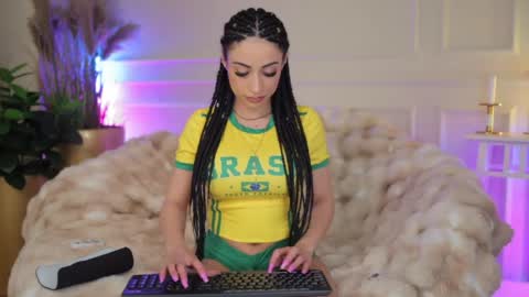 Anna online show from April 2, 2026, 7:22 pm