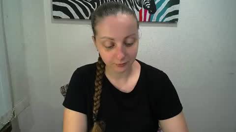 Snapshot of _annabelle_lee chatting on June 25, 2026, 6:18 am Anna online show from June 25, 2026, 6:18 am