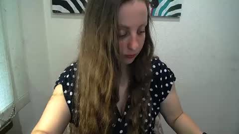 Snapshot of _annabelle_lee chatting on June 26, 2026, 6:40 am Anna online show from June 26, 2026, 6:40 am