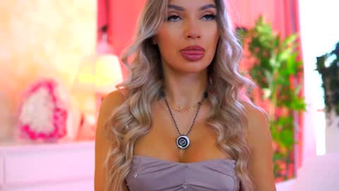 Arielle online show from October 10, 2025, 8:57 am