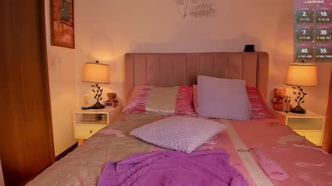 Ari  Insta arimonserrat12 Onlyfans arieljustice online show from December 6, 2024, 2:46 am