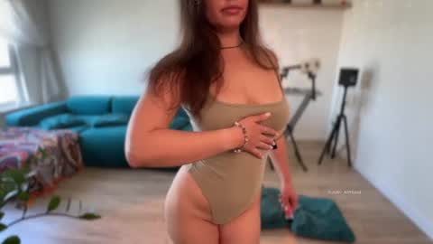 Snapshot of _artease_ chatting on June 25, 2026, 3:06 am Mariya online show from June 25, 2026, 3:06 am