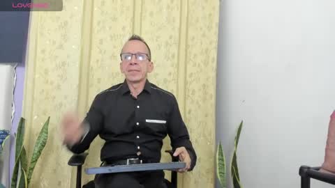 Snapshot of _axelking1_ chatting on June 4, 2026, 8:53 am Axel online show from June 4, 2026, 8:53 am