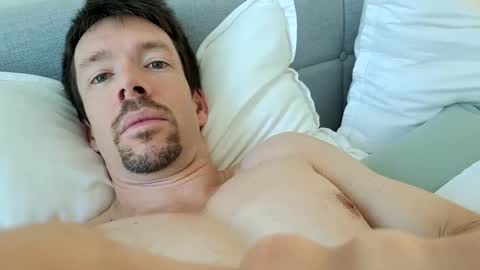 _b_h_c_ online show from November 29, 2025, 9:40 pm