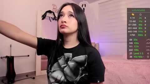 Snapshot of _barbie_joy chatting on October 18, 2025, 12:02 am Andrea online show from October 18, 2025, 12:02 am