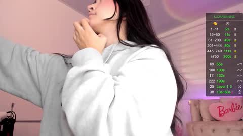 Andrea online show from November 8, 2025, 10:19 pm